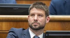 PS kritizuje uplatňovanie Benešových dekrétov v dnešných majetkových sporoch. Vláda považuje ich otázku za uzatvorenú