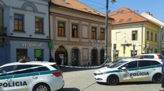 Prehľadávali pobočky jednej z bánk. Kvôli anonymnej hrozbe