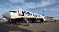 Šéf Ryanairu sa tvrdo pustil do Muska. Označil ho za idiota a spustil výpredaj leteniek