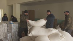Ukrajina potrebuje nielen vojenskú, ale aj humanitárnu pomoc. Kolegovia z Novy nakrúcali tam, kde sa rozdeľujú zásoby