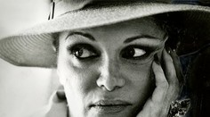 Zomrela speváčka, ktorej hit valcuje internet