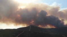 Peklo v Turecku: Oheň sa valí na domy, ľudia utekajú z Izmiru