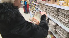Vajec je v obchodoch opäť dostatok, ich cena by mala klesnúť