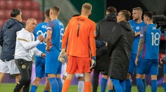 Slovenský futbal skĺzol do totálneho bahna: Ostrá kritika trénera Goffu