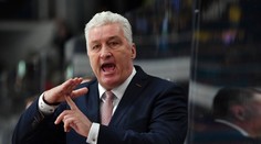 Česi odohrajú derby bez trénera, Říhu museli náhle hospitalizovať