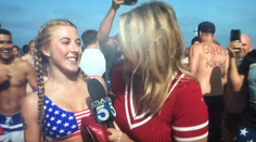 Autentické spravodajstvo: Muž nezvládol silu pivného moku, odniesla to reportérka