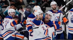 VIDEO: McDavid neprestáva udivovať, absenciu „parťáka“ zvláda. Piatimi bodmi vybavil zápas