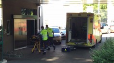 Muž napadol priateľku, lebo ju záchranári nechceli odviezť do nemocnice