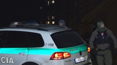 Policajti opäť v akcii. Zasahovali v dome, kde býva útočník z gymnázia