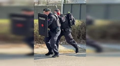 Panika v Limbachu. Starosta nariadil uzamknúť školy pre údajného strelca, polícia mu nepovedala o cvičení