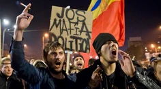 V Rumunsku už padajú hlavy, po masových protestoch odstúpil minister spravodlivosti
