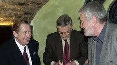 Prezident Zeman sa vzdal práva udeľovať milosti