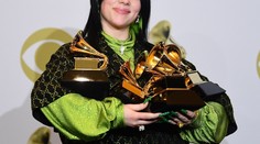 Grammy sú rozdané. Nováčik všetkých kompletne prevalcoval!