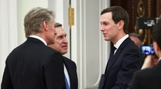Trojstranné rokovania o ukončení vojny na Ukrajine budú pokračovať 1. februára, oznámil Kremeľ