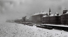 Zima, akú Európa nezažila 70 rokov: Dunaj v Bratislave zamrzol, nahromadený ľad uvoľnili leteckým bombardovaním