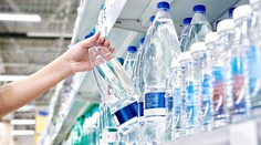 Niektoré predajne podvádzajú zálohový systém. Predávajú neregistrované obaly, dokonca si účtujú zálohu za neoznačené obaly