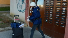 Štát rozposiela nový doklad. Do konca roka ho dostanú státisíce detí