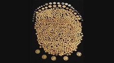 VIDEO: Kopanie na kukuričnom poli mu zmenilo život. Muž tam našiel poklad obrovskej hodnoty