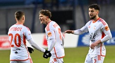 VIDEO: Slovan pokračuje v nepresvedčivých výkonoch. V Ružomberku otočil zápas, no napokon bral len bod