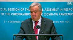 Šéf OSN: Celosvetové očkovanie je "najväčšou skúškou morálky našich čias"