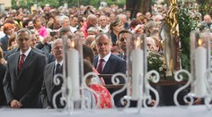 V Šaštíne sa zišli tisíce pútnikov. Medzi nimi aj Kiska a Gašparovič