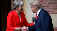 Trump po rokovaní chválil Mayovú, výborný premiér by podľa neho bol aj Boris Johnson