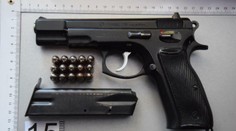 Opitého zaťa neprivítali na oslave, rodinu aj so svojimi malými deťmi vystrielal