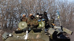 Ukrajinská armáda si kladie podmienku pre odsun ťažkej techniky