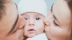 Miesto rodičovského príspevku 370 eur aj necelá tisícka mesačne. Ministerstvo zvažuje výrazné zmeny