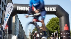 Elitné triatlonové preteky poznačila tragédia. Motorkár zomrel po zrážke s cyklistom