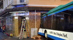 Školský autobus narazil v Nemecku do steny domu, zranilo sa najmenej 47 ľudí