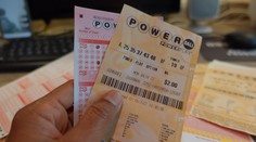 V lotérii Powerball padol gigantický jackpot. Spojené štáty majú nového miliardára