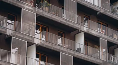 Za obhliadku bytu na predaj žiada poplatok. Muž tvrdí, že pre tento krok má rozumné vysvetlenie