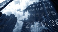 Európske burzy zaznamenávajú najväčšie straty od finančnej krízy