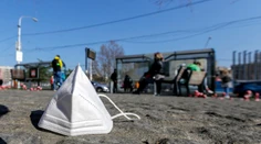 Koniec respirátorom. Hlavný hygienik však odporúča, v ktorých priestoroch sa máme naďalej chrániť