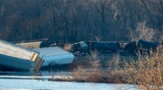 Vo Wisconsine sa počas víkendu vykoľajil už druhý vlak