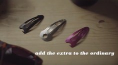 Multifunkčný módny doplnok slúži ako pilník, skrutkovač, sponka a iné