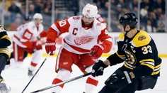 NHL Detroit vyhral v Chicagu 4:0, Tatar nebodoval
