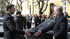 Slovenská a česká vláda sa stretli v Trenčíne, hovoriť budú o vojne i spolupráci