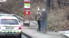 Babička kryla vnuka pri porušovaní zákona. Kúpila mu spreje a nechala ho skúšať graffiti