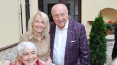 Kamarát, elegán a legenda. Najbližší spomínajú na Jiřího Krampola s obdivom aj vďakou