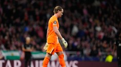 VIDEO: Český brankár Tottenhamu prehovoril prvýkrát od hororového duelu. Antonín Kinský ukázal odolnosť