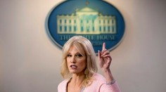 Nakazili sa ďalšie osoby z Trumpovho okolia