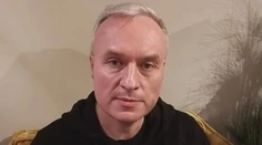 Bývalý viceprezident banky Gazpromu utiekol z Ruska na Ukrajinu. So zbraňou bude chrániť vlasť, v ktorej sa narodil