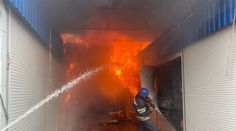 Rusi bombardujú Sloviansk. V plameňoch skončilo aj miestne trhovisko, hlásia obete