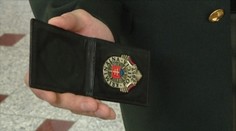Policajnému šéfovi ukradli odznak. Za sebou však má už štyri prešľapy
