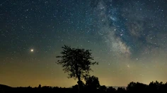 Koniec nočnej oblohy, ako ju poznáme. 12-tisíc družíc Starlink ju navždy zmení