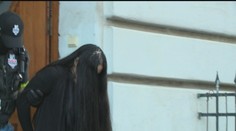 Záhadnú tlmočníčku považuje polícia za objednávateľku: Koho pozná a až kam môžu viesť nitky?