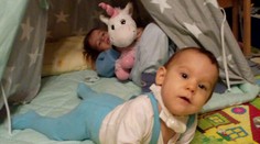 Malý Sebastiánko trpí zástavami dýchania. Lekári sa stále snažia zistiť príčinu