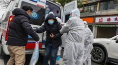 Malajzijská vláda musí vyvracať fámy o tom, že koronavírus mení ľudí na zombíkov